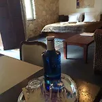V Polich 3* Malé Číčovice