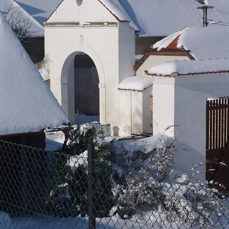 V Polich ゲストハウス 3*