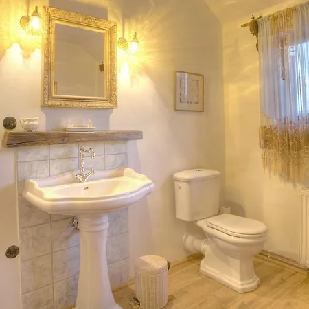 ゲストハウス V Polich Malé Číčovice