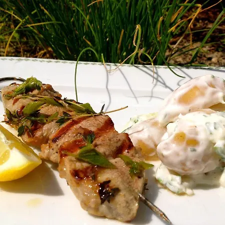 V Polich ゲストハウス 3*