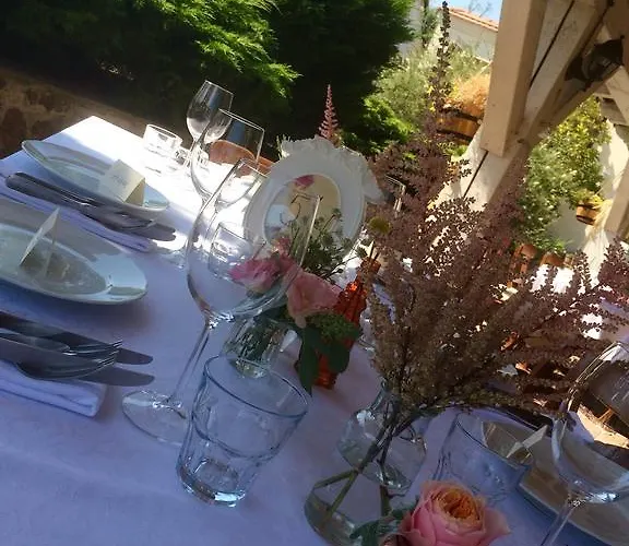 V Polích Malé Číčovice